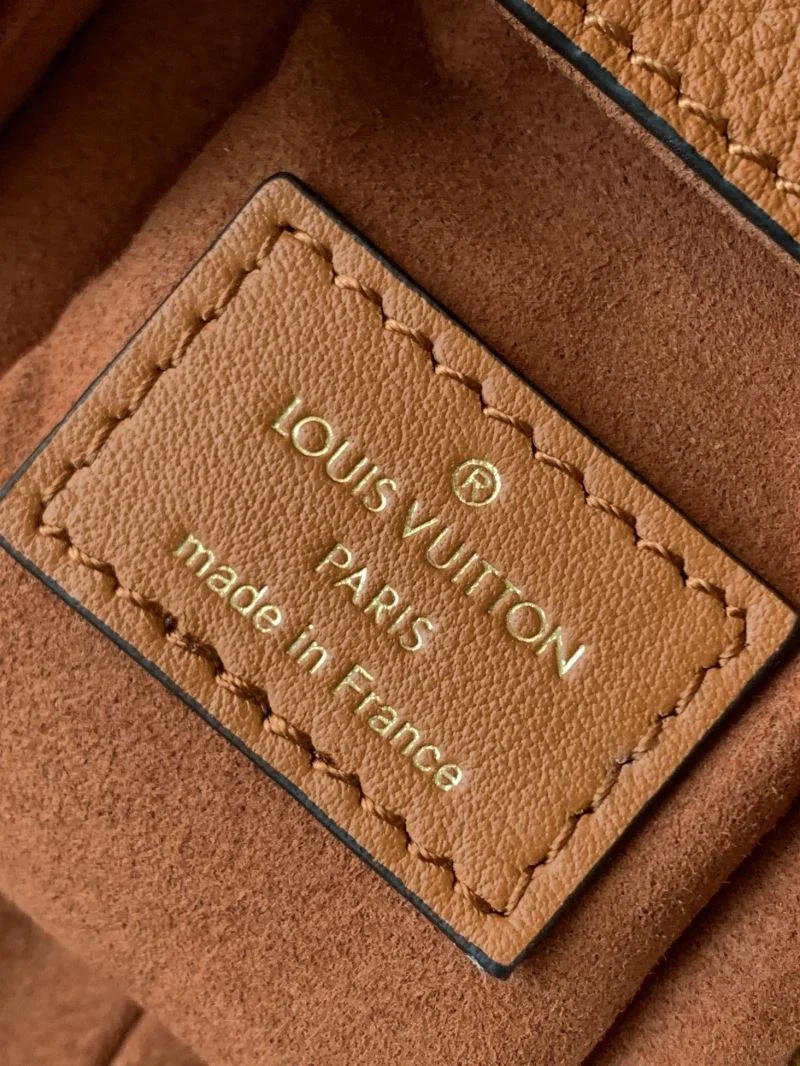 Louis Vuitton Box Bags WellDesigned 38915