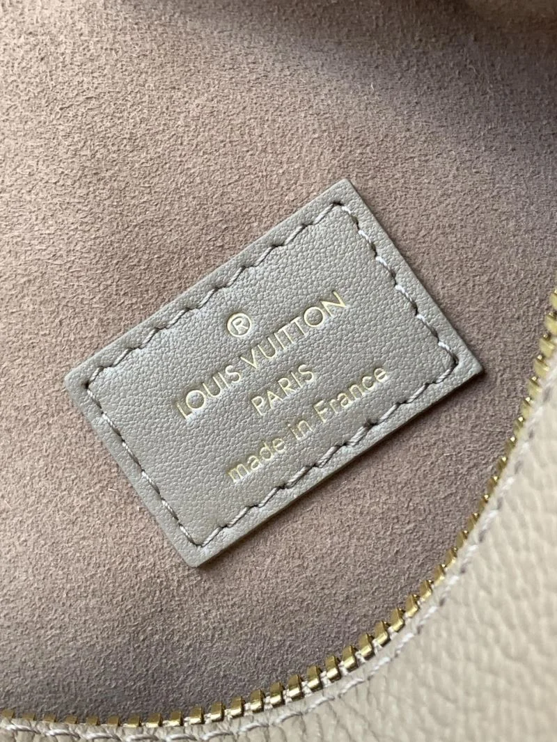 Classic Louis Vuitton Box Bags 38910