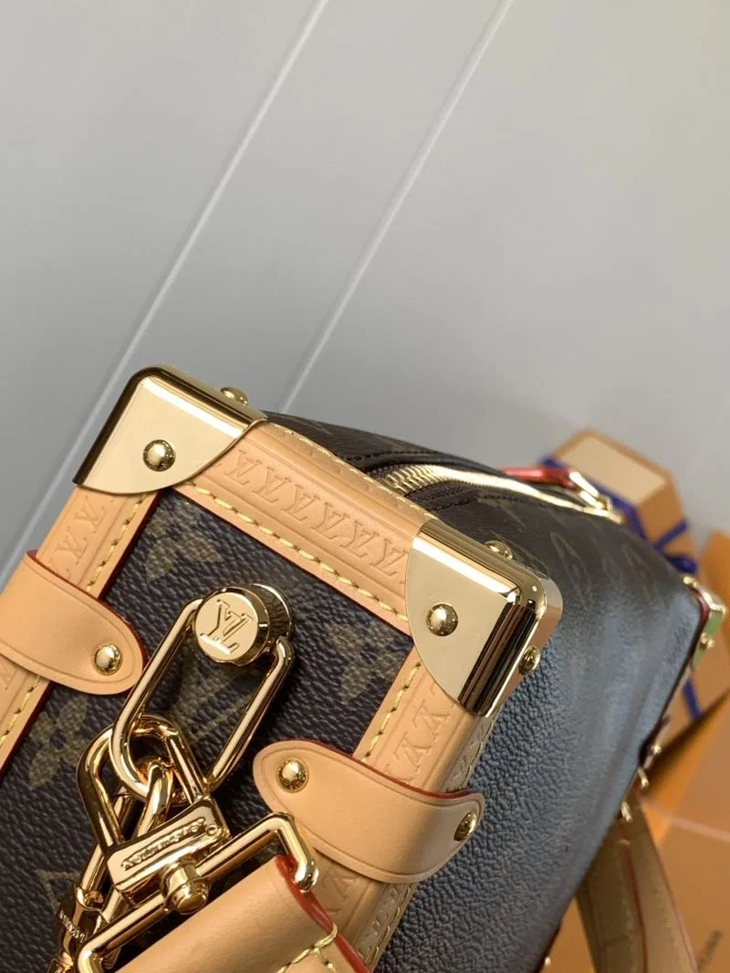 Louis Vuitton Box Bags Cozy 37572