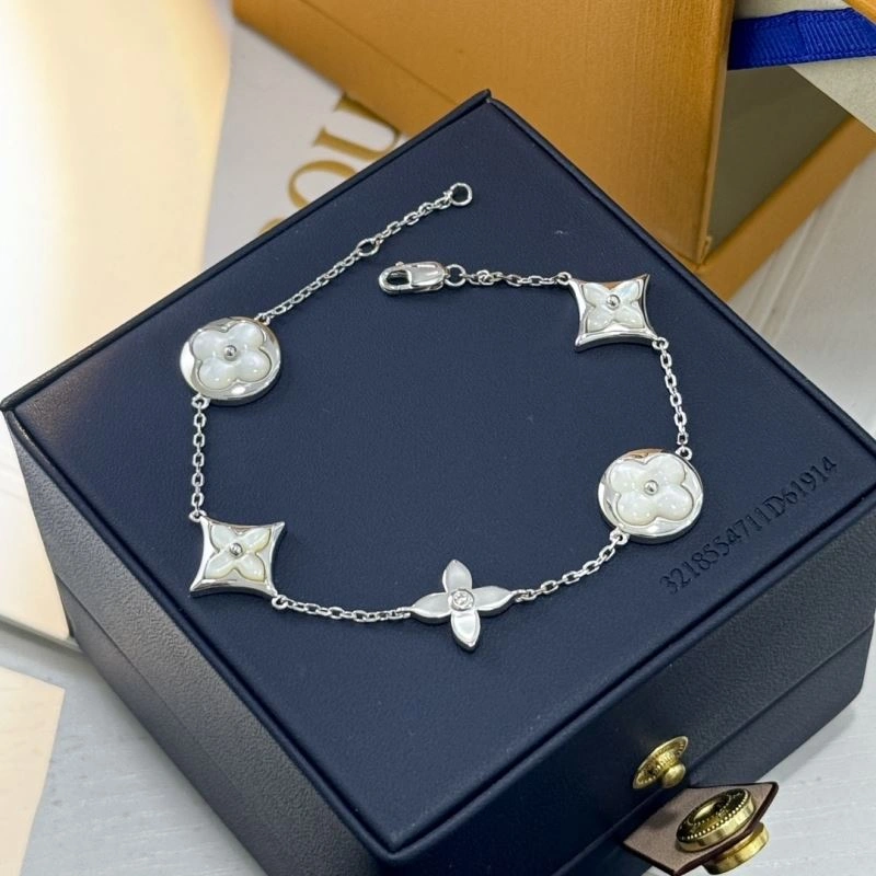 Louis Vuitton Bracelets Breathable 251457