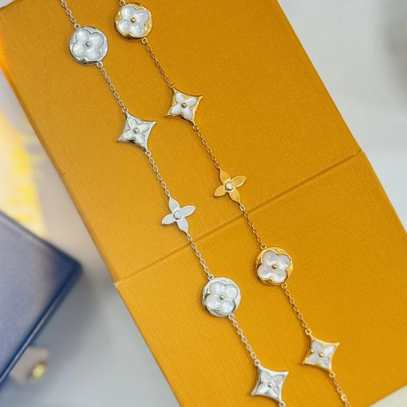 Louis Vuitton Bracelets Breathable 251457