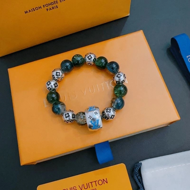Refined Louis Vuitton Bracelets 251440