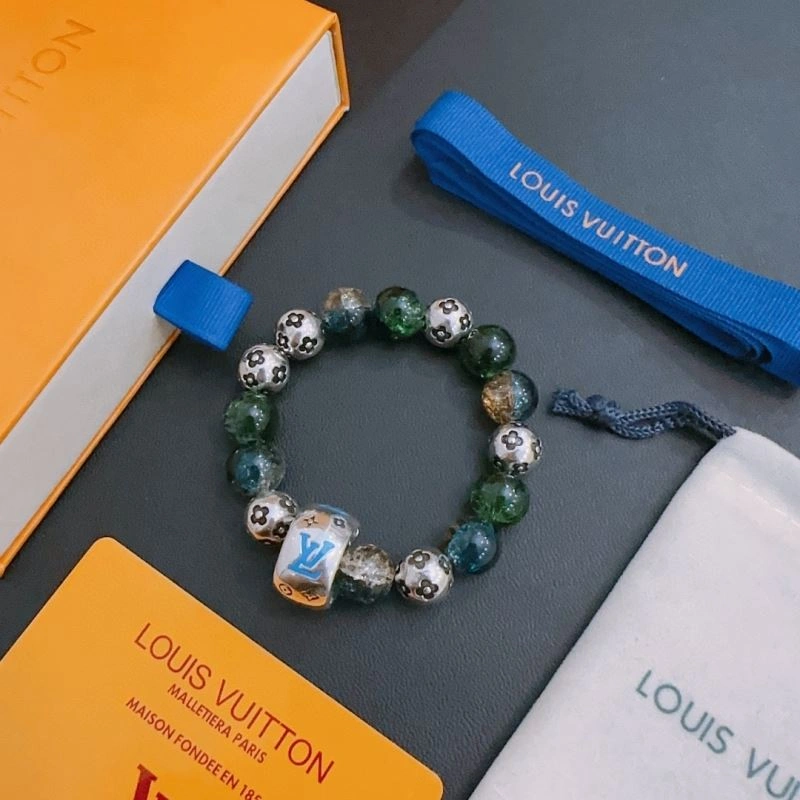 Refined Louis Vuitton Bracelets 251440