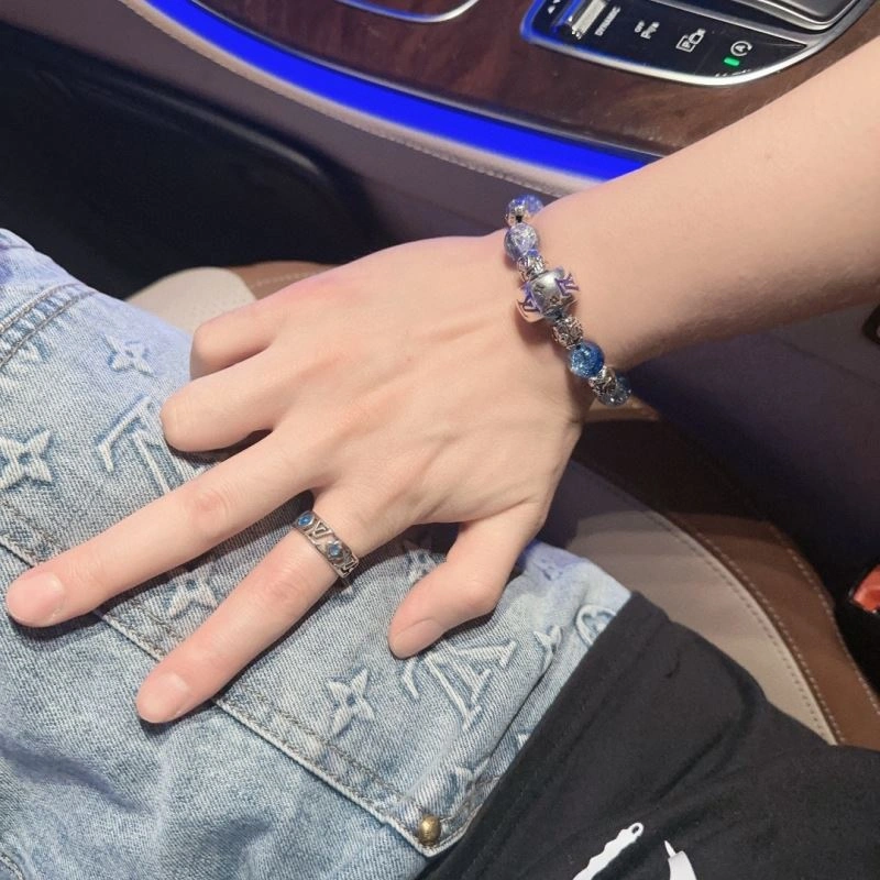 FreshLook Louis Vuitton Bracelets 251445