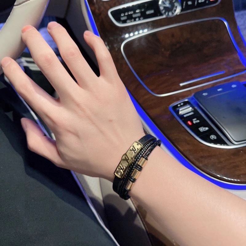 Trendy Louis Vuitton Bracelets 251461