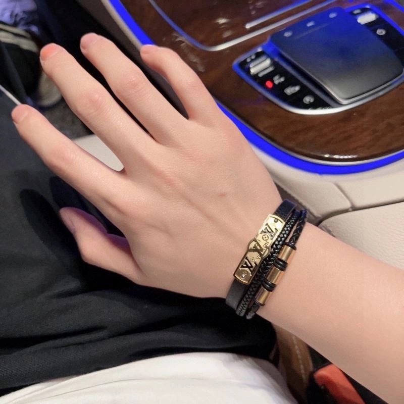 Trendy Louis Vuitton Bracelets 251461