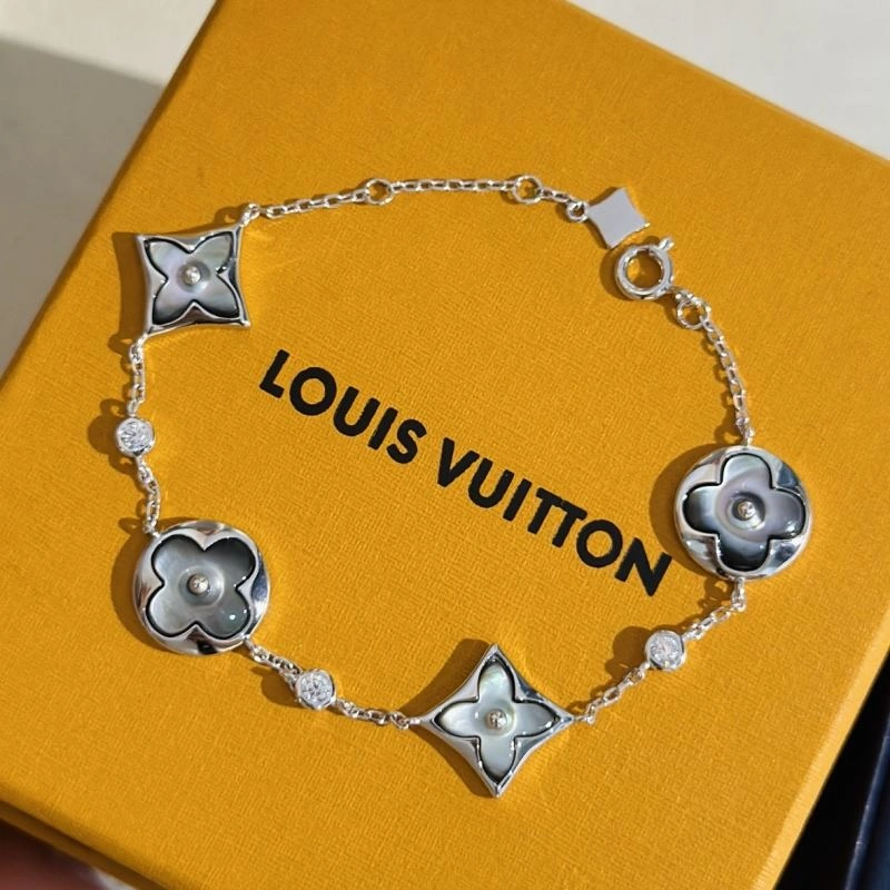 Louis Vuitton Bracelets Durable 251450