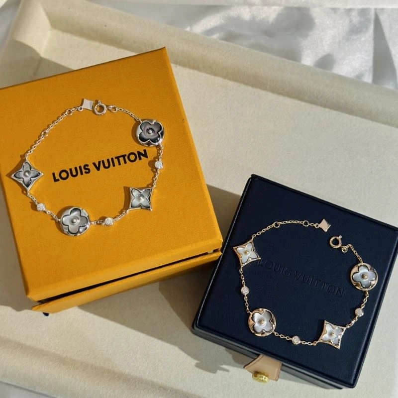 Louis Vuitton Bracelets Durable 251450