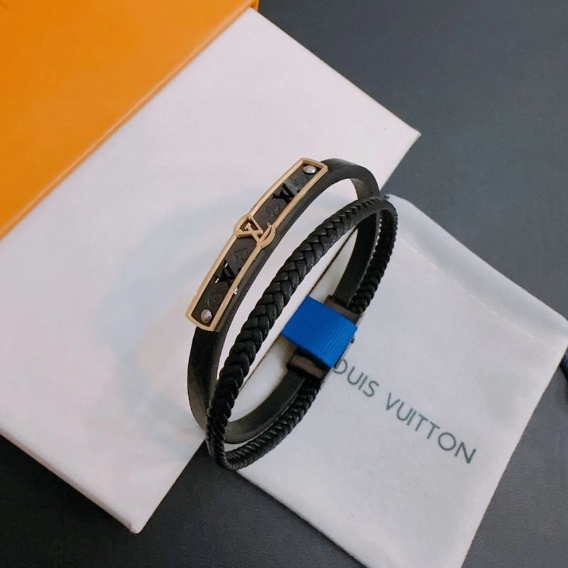 Louis Vuitton Bracelets Bold 251465