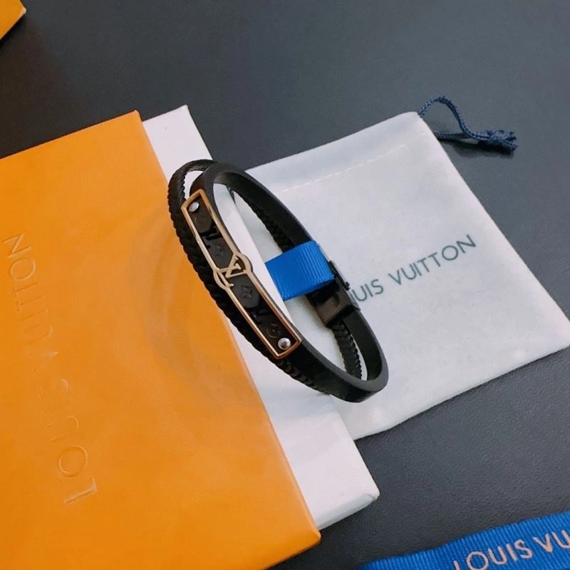 Louis Vuitton Bracelets Bold 251465