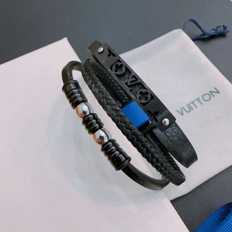 Louis Vuitton Bracelets Stylish 251459