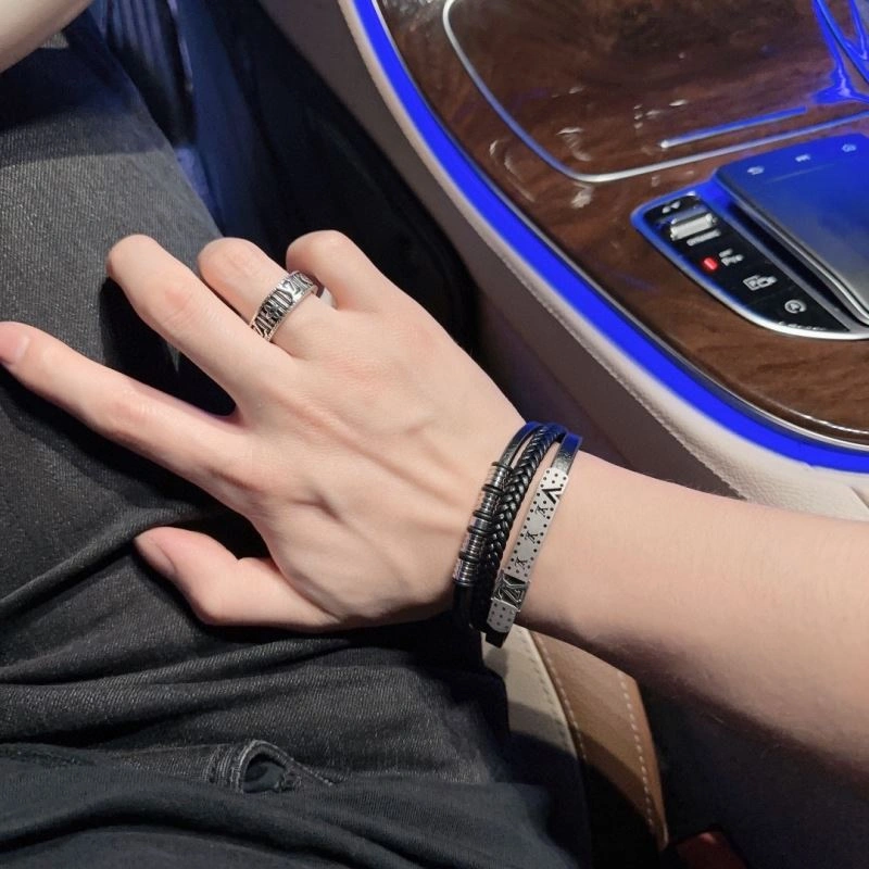 GoodFit Louis Vuitton Bracelets 251463