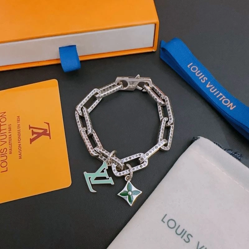 Sporty Louis Vuitton Bracelets 251462