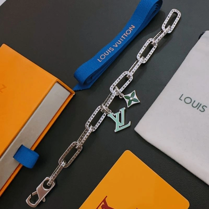 Sporty Louis Vuitton Bracelets 251462