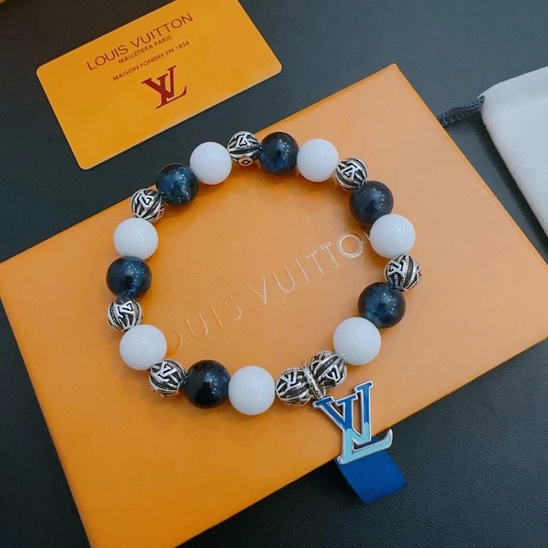 MoistureWicking Louis Vuitton Bracelets 251438