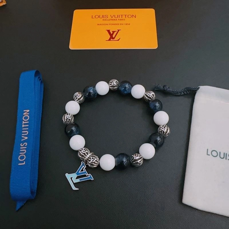 MoistureWicking Louis Vuitton Bracelets 251438