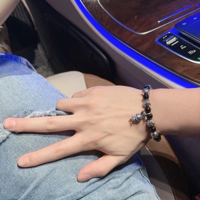 Efficient Louis Vuitton Bracelets 251451