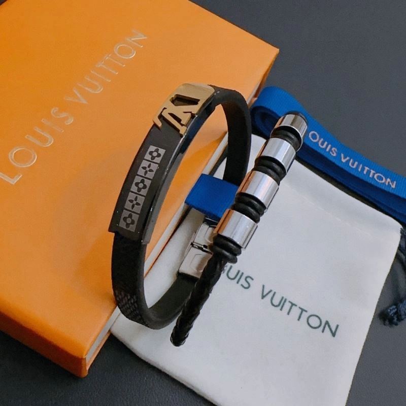 Breathable Louis Vuitton Bracelets 251437