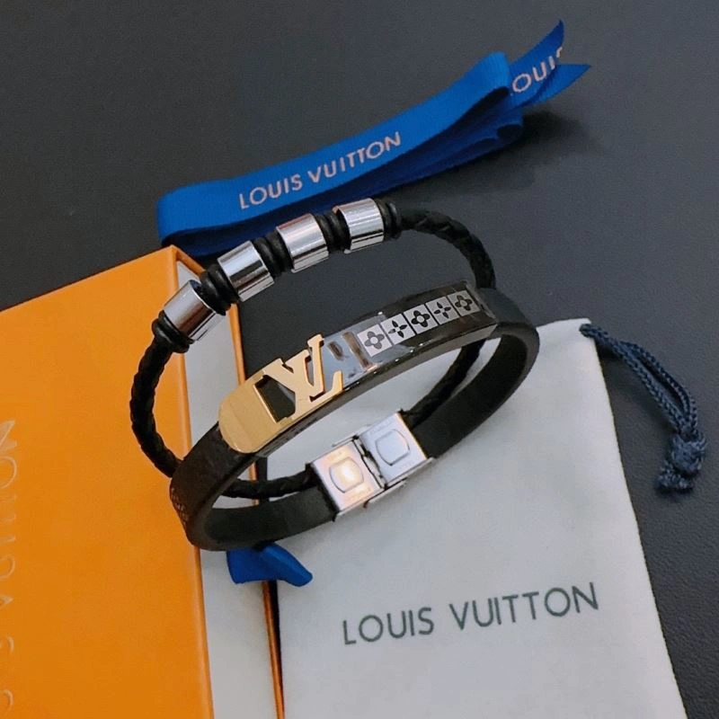 Breathable Louis Vuitton Bracelets 251437