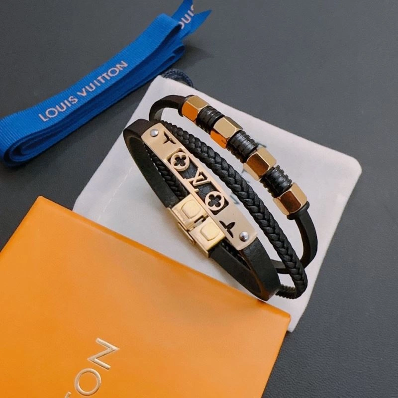 Louis Vuitton Bracelets Stylish 251436