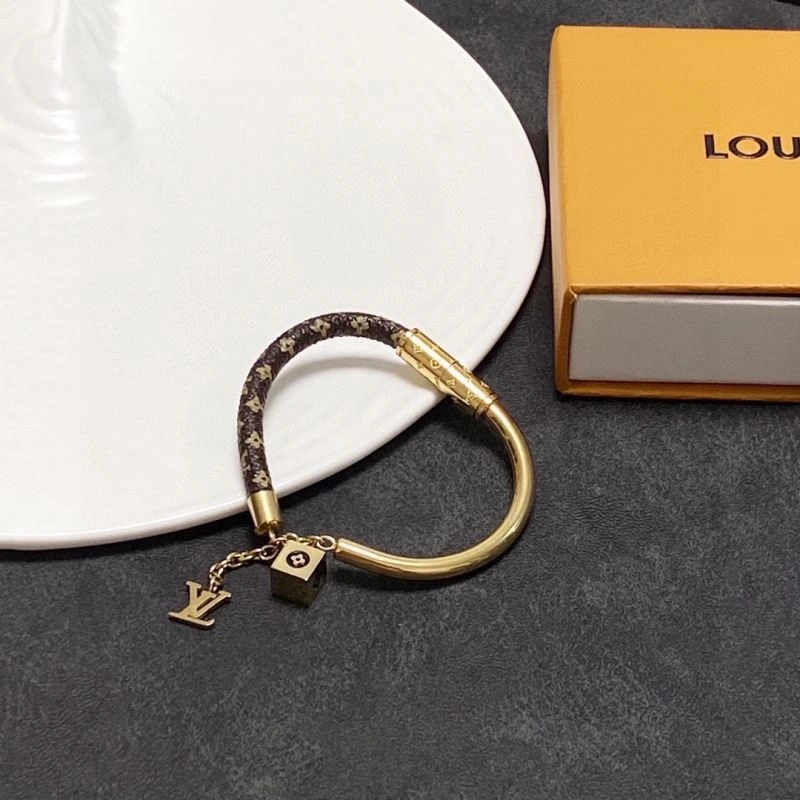 Youthful Louis Vuitton Bracelets 251429