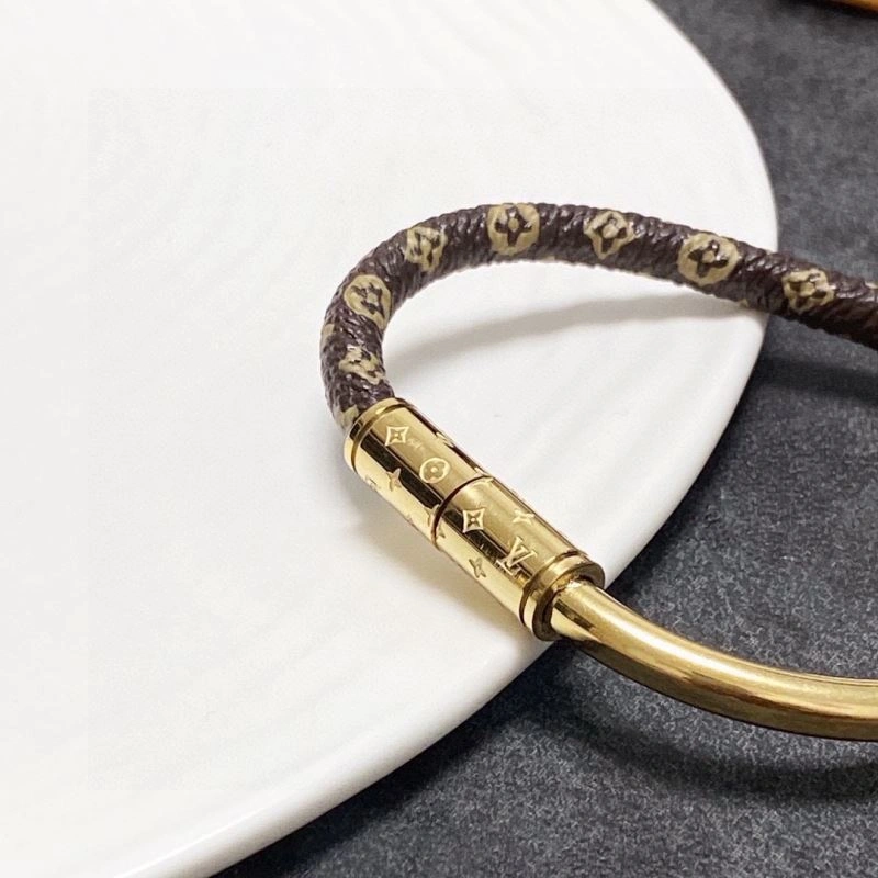 Youthful Louis Vuitton Bracelets 251429