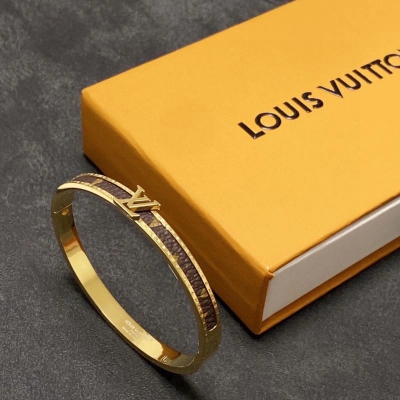 TravelReady Louis Vuitton Bracelets 251428