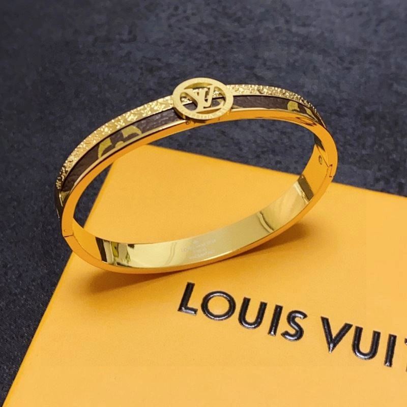 Louis Vuitton Bracelets WellDesigned 251427