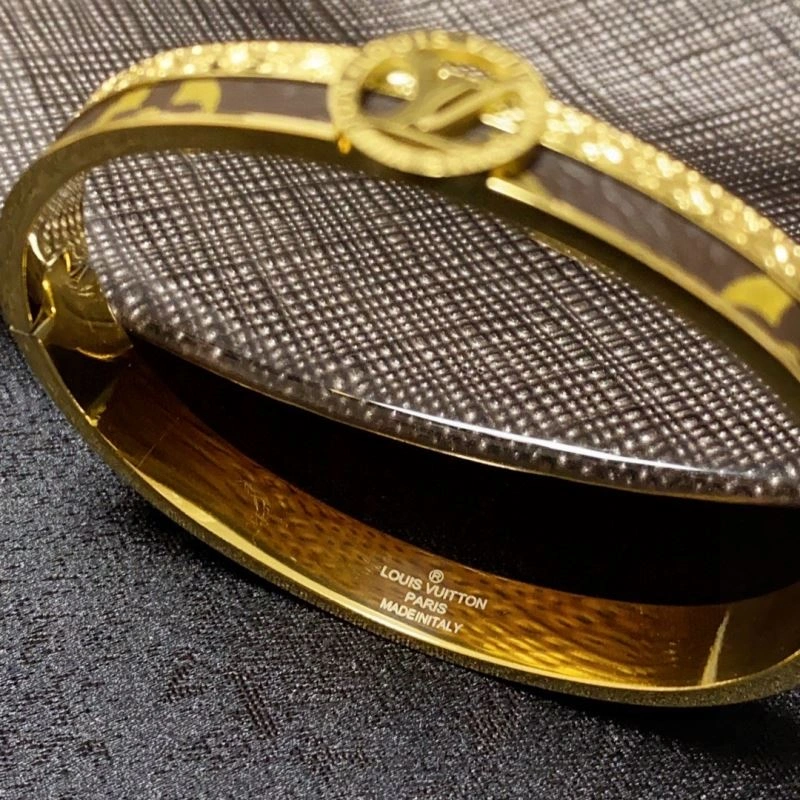 Louis Vuitton Bracelets WellDesigned 251427