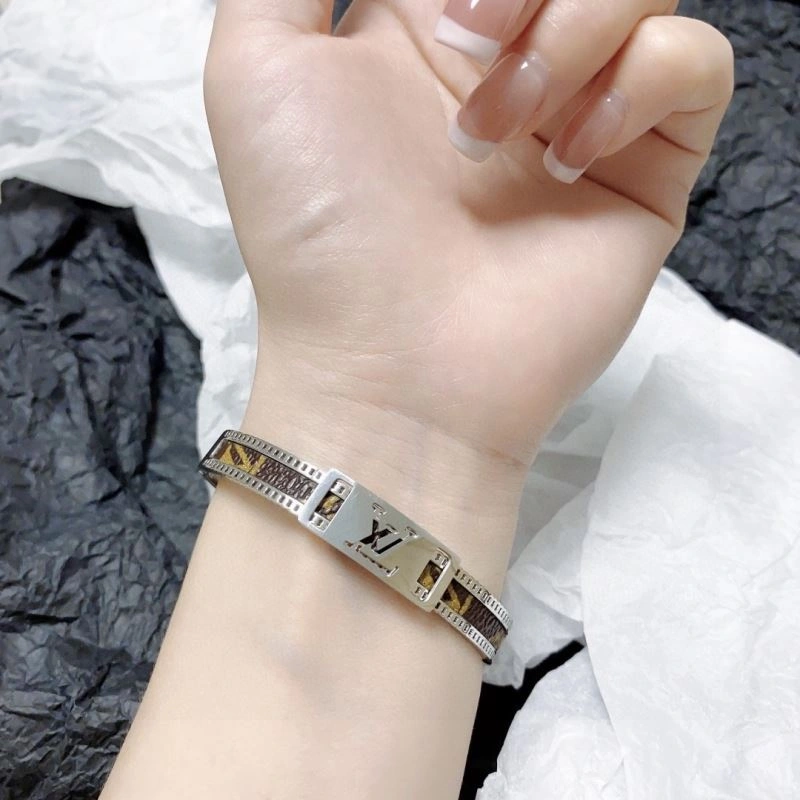 TopPick Louis Vuitton Bracelets 251417