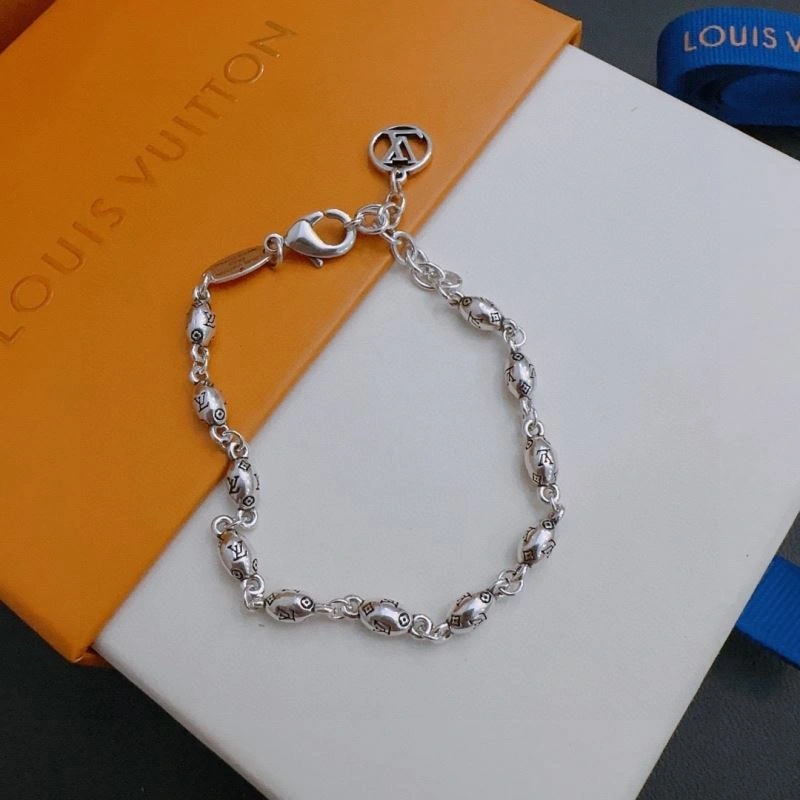 Compact Louis Vuitton Bracelets 251423