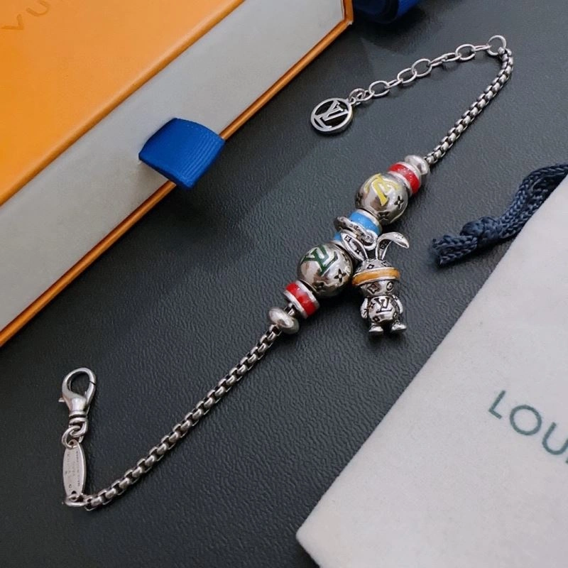 WellDesigned Louis Vuitton Bracelets 251426