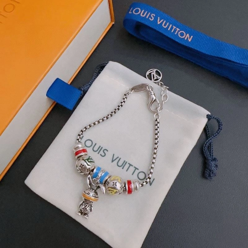 WellDesigned Louis Vuitton Bracelets 251426