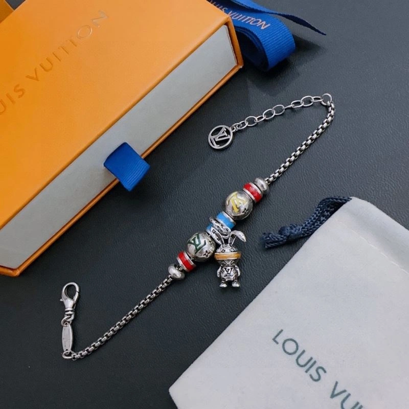 WellDesigned Louis Vuitton Bracelets 251426