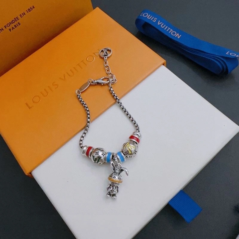 WellDesigned Louis Vuitton Bracelets 251426