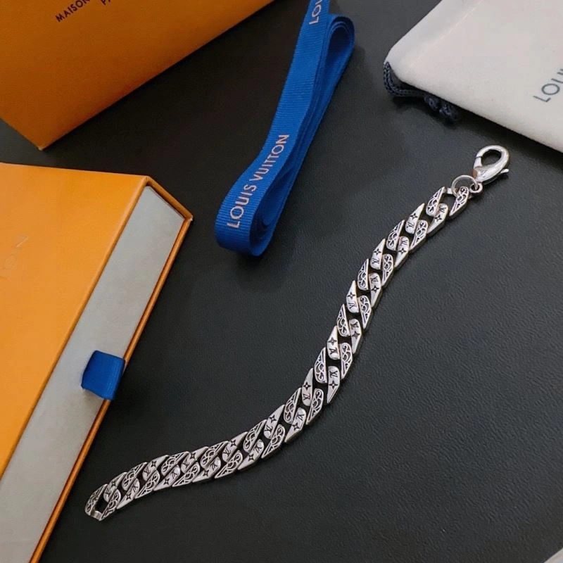 MultiPurpose Louis Vuitton Bracelets 251424