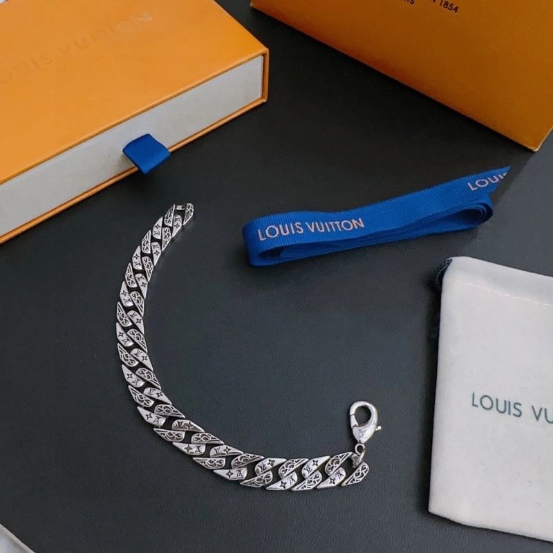 MultiPurpose Louis Vuitton Bracelets 251424