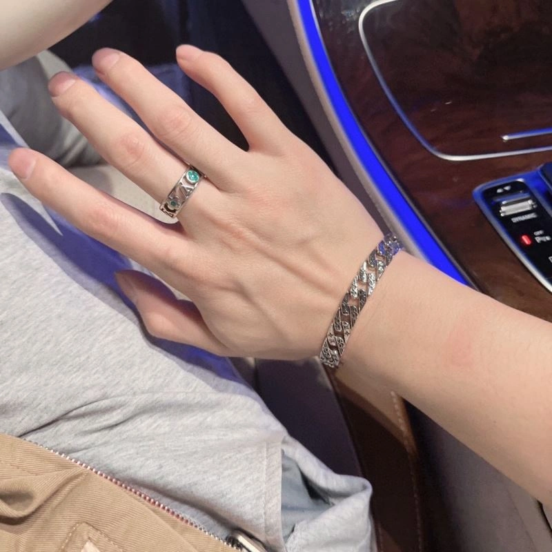 MultiPurpose Louis Vuitton Bracelets 251424