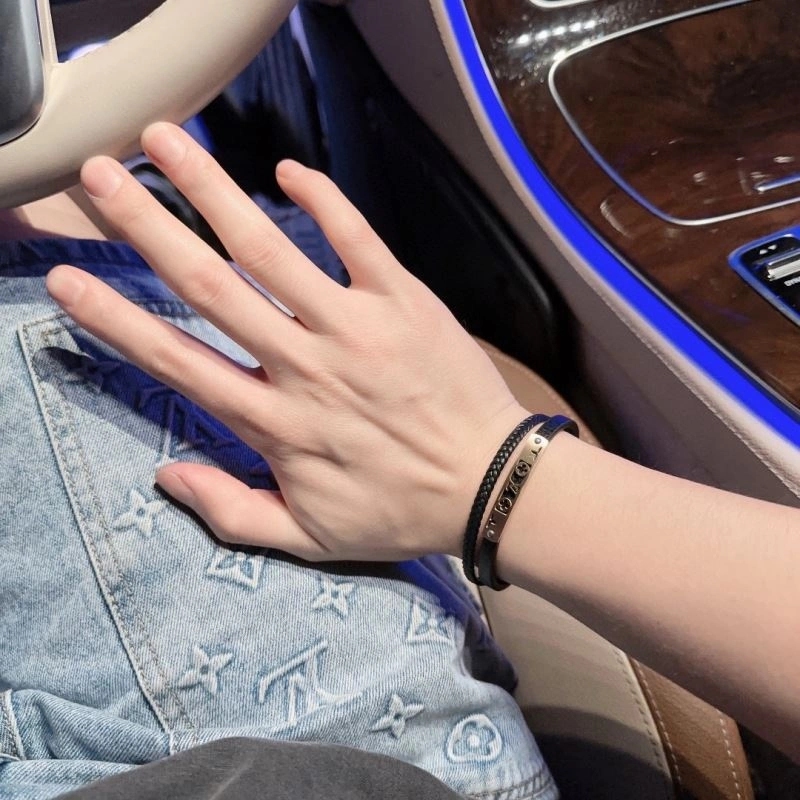 Louis Vuitton Bracelets Tailored 251407