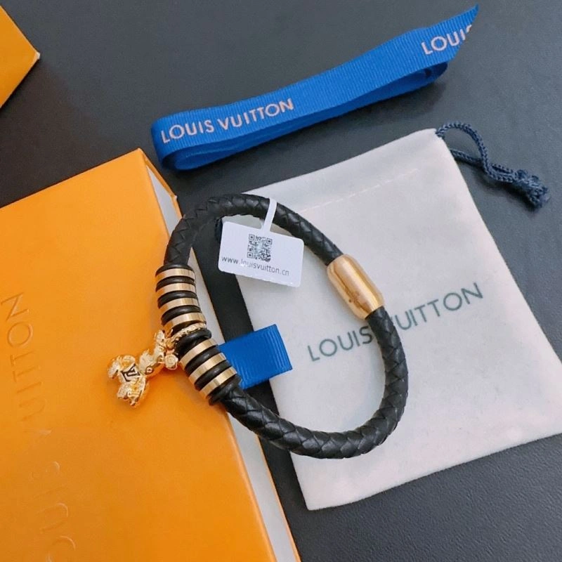 Practical Louis Vuitton Bracelets 251420