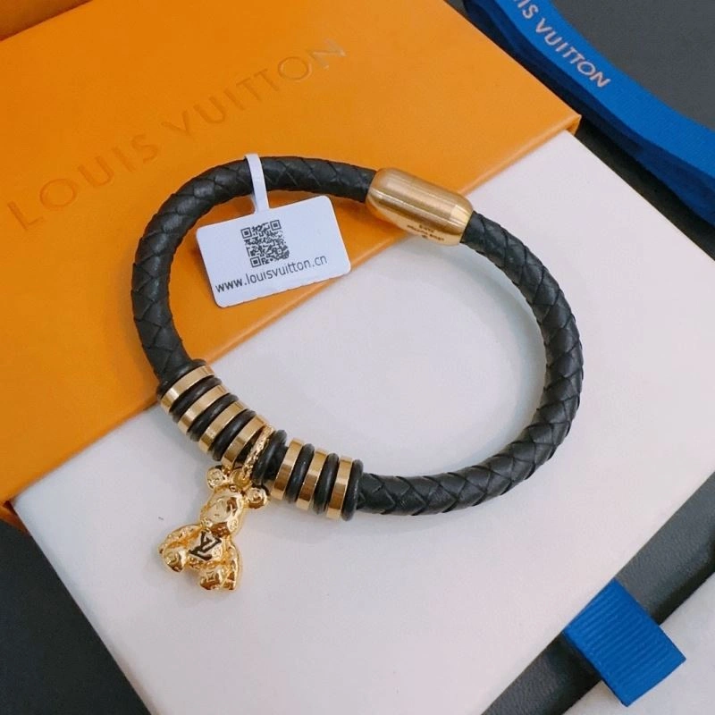Practical Louis Vuitton Bracelets 251420