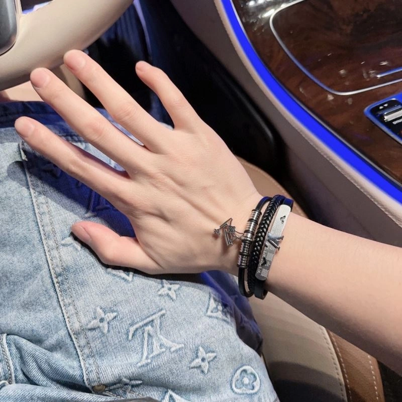 EasyMatch Louis Vuitton Bracelets 251397