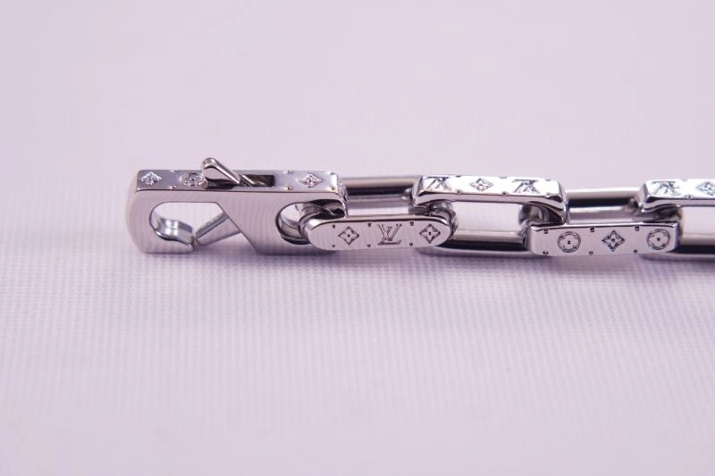 ZipUp Louis Vuitton Bracelets 251351