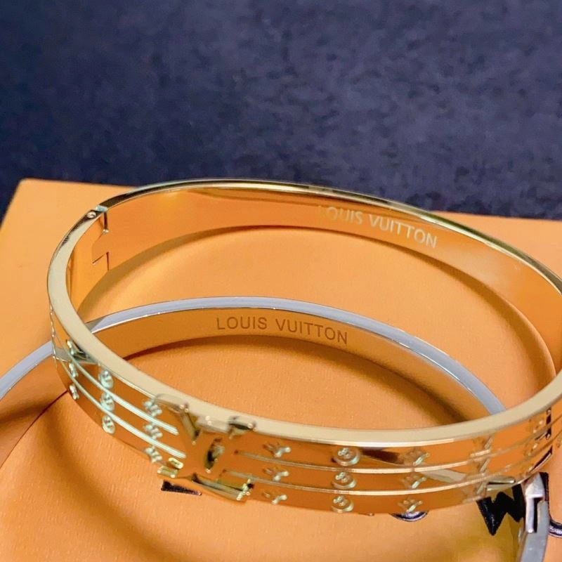 Louis Vuitton Bracelets Elegant 251335