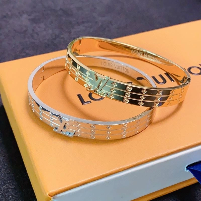 Louis Vuitton Bracelets Elegant 251335