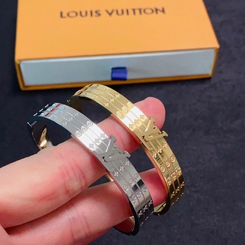 Louis Vuitton Bracelets Elegant 251335