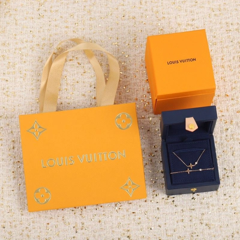Louis Vuitton Bracelets Popular 251325