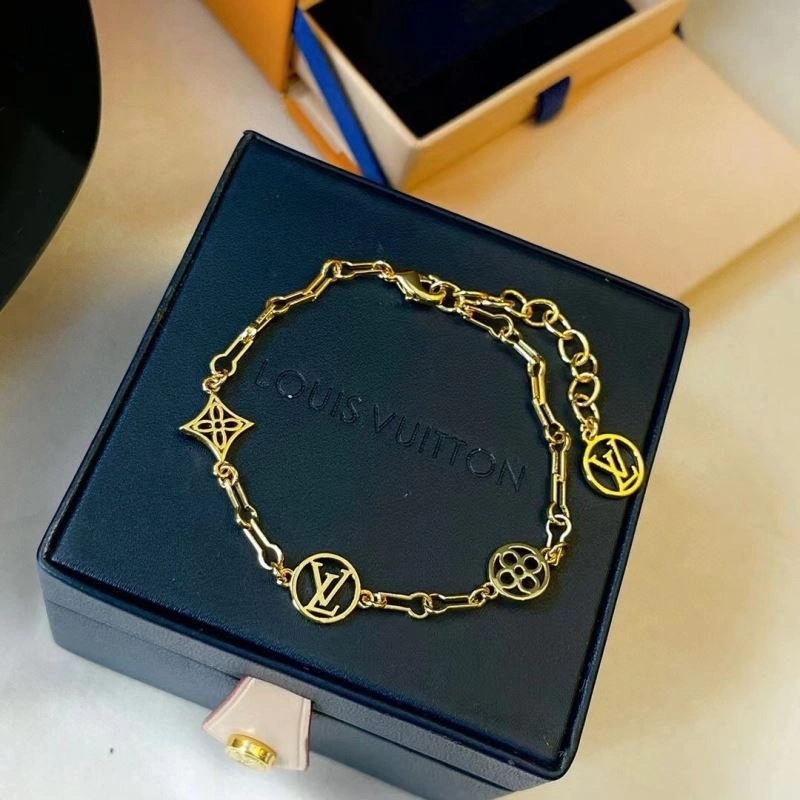 Louis Vuitton Bracelets TopPick 251347