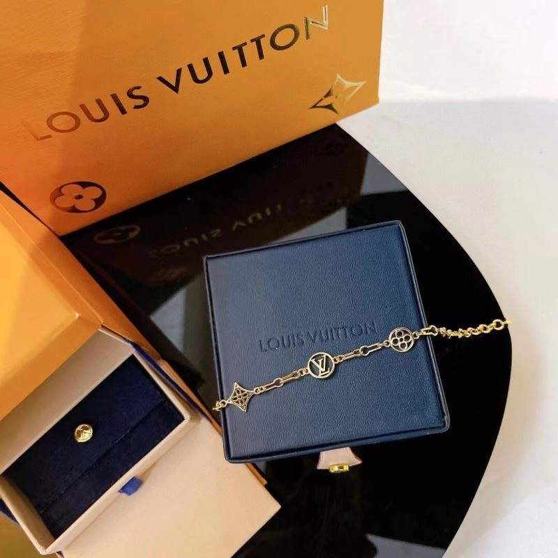 Louis Vuitton Bracelets TopPick 251347