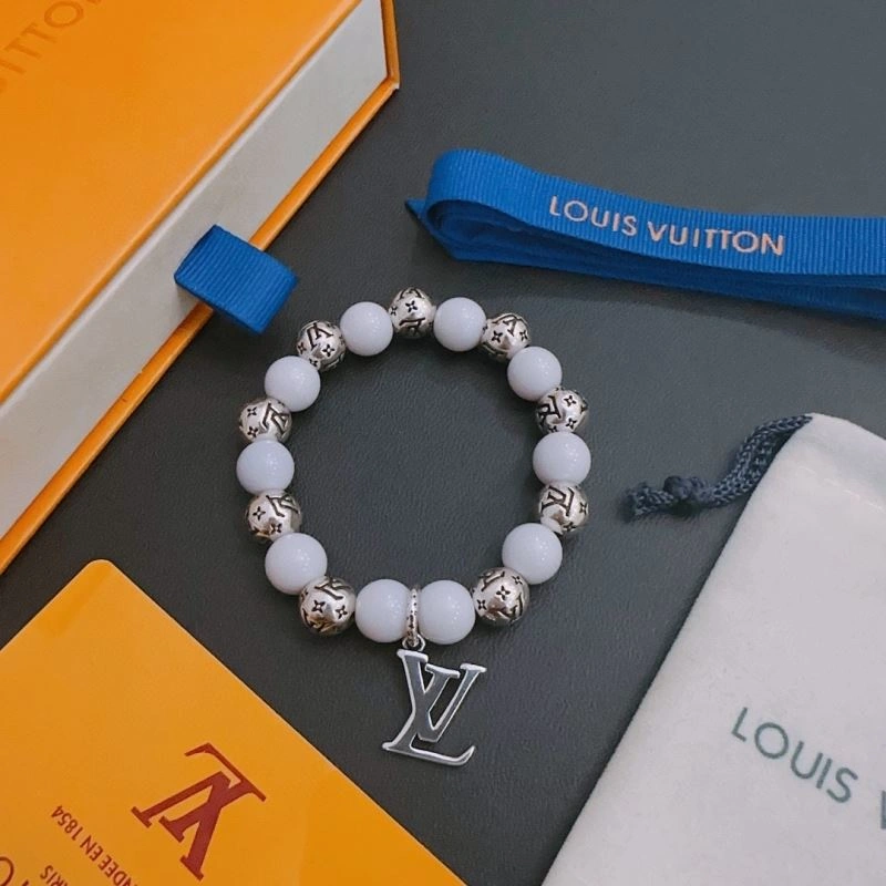 Soft Louis Vuitton Bracelets 251317